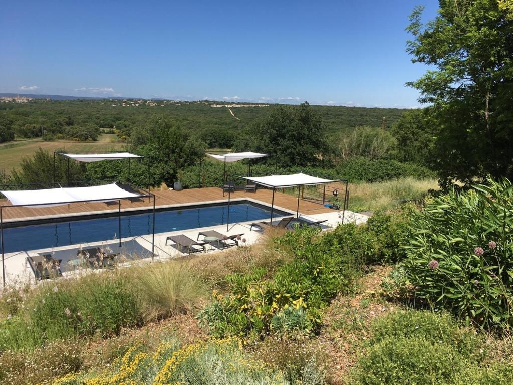 Les Esplanes Acomodação com café da manhã La Garde-Adhémar Exterior foto